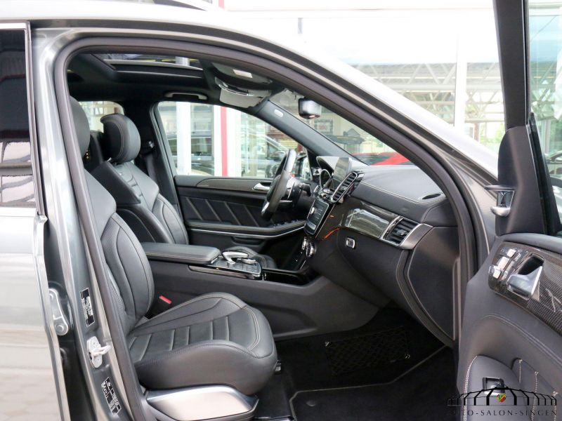 Mercedes-Benz GLS 63 AMG