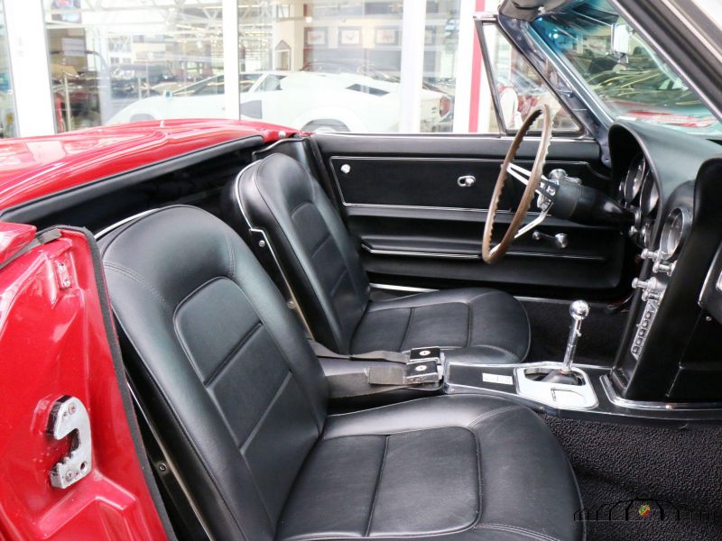 Corvette C2 Sting Ray Cabrio