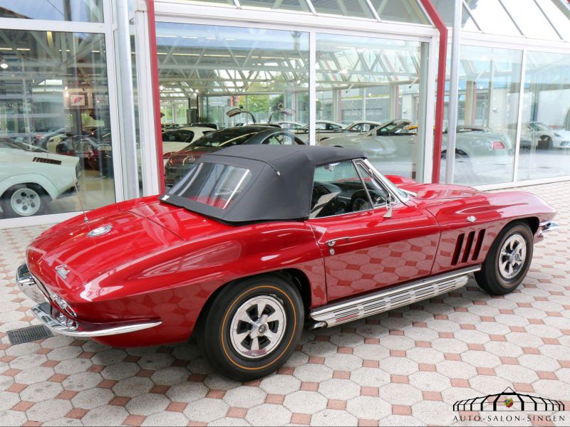 Corvette C2 Sting Ray Cabrio