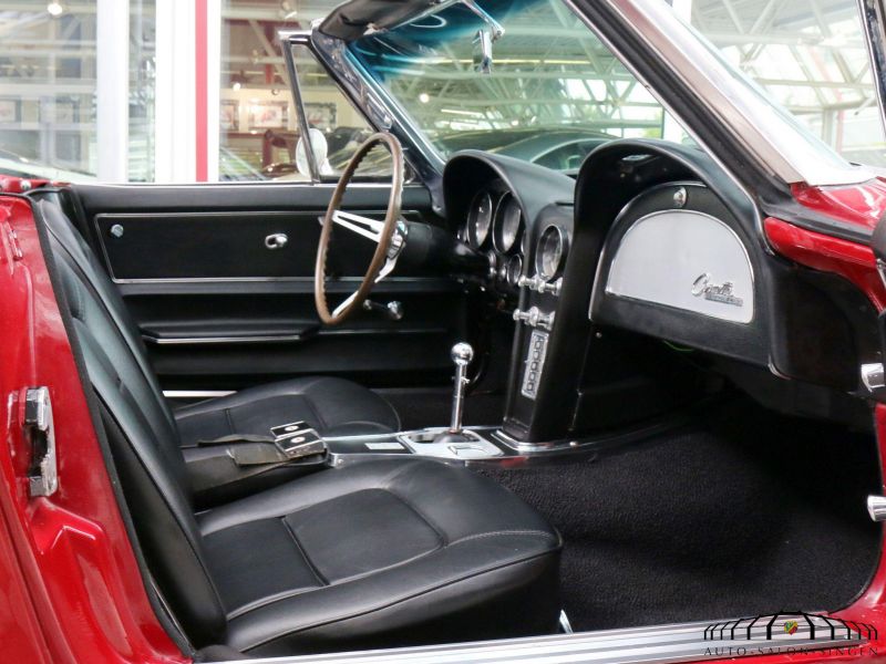 Corvette C2 Sting Ray Cabrio