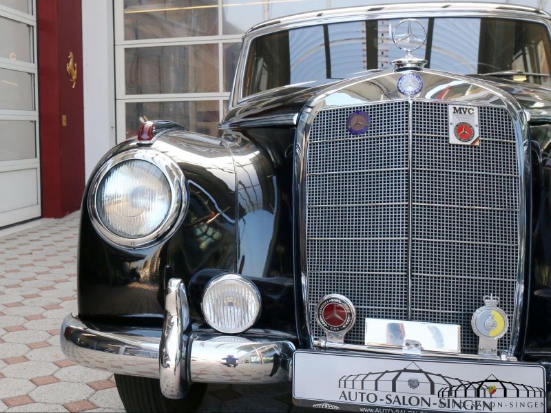 Mercedes-Benz 300 Adenauer