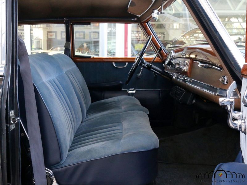 Mercedes-Benz 300 Adenauer