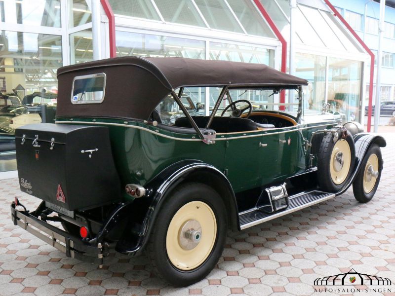 Packard Eight Model 236 