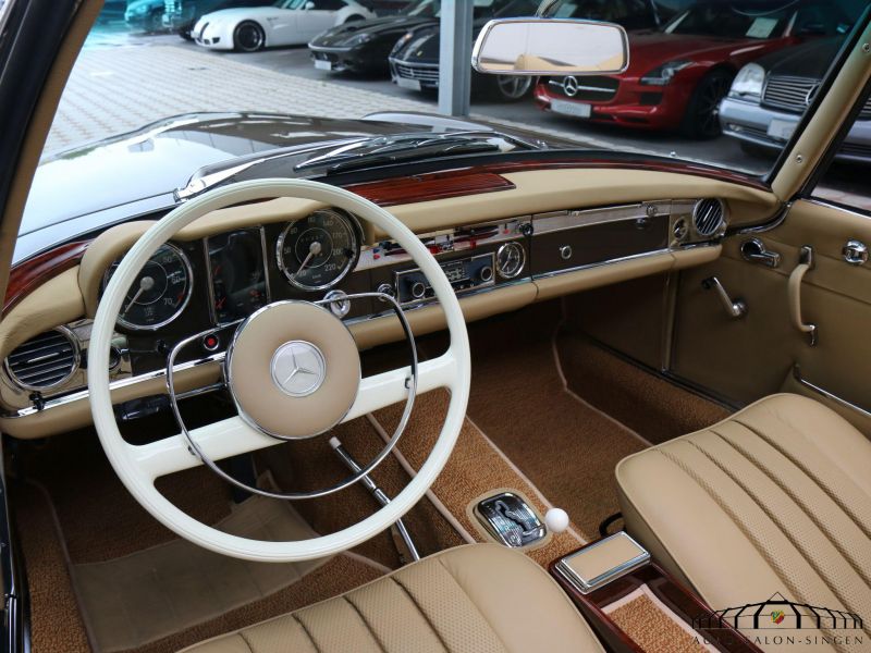 Mercedes-Benz 230 SL Pagode  