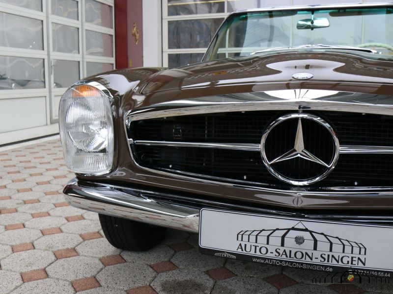 Mercedes-Benz 230 SL Pagode  