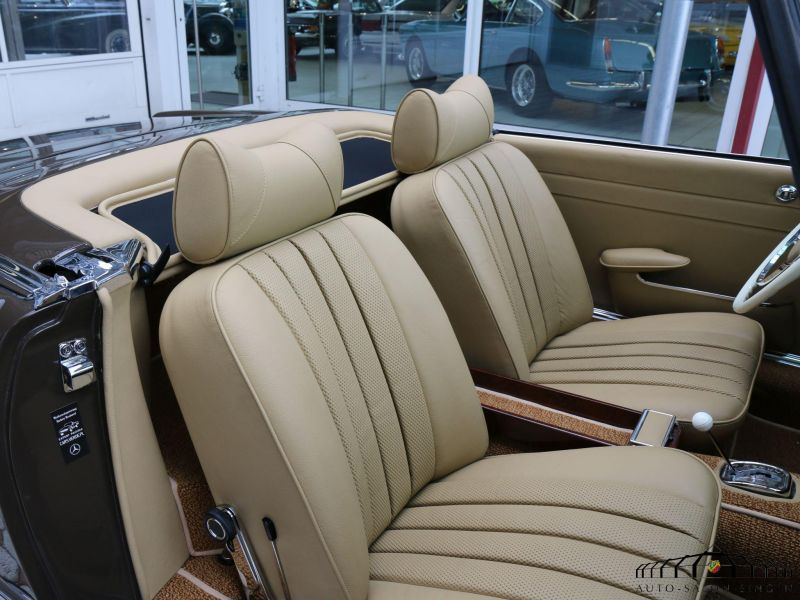 Mercedes-Benz 230 SL Pagode  