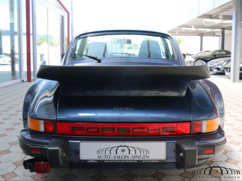Porsche 911 Turbo 3.3