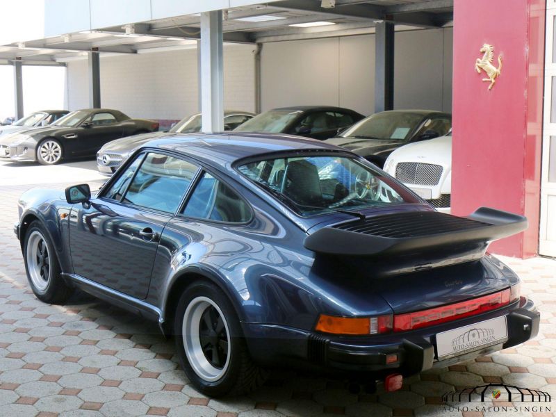 Porsche 911 Turbo 3.3