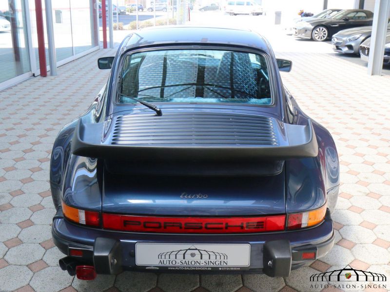 Porsche 911 Turbo 3.3