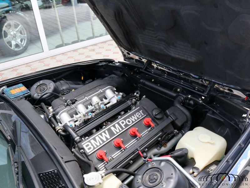 BMW M3 E30