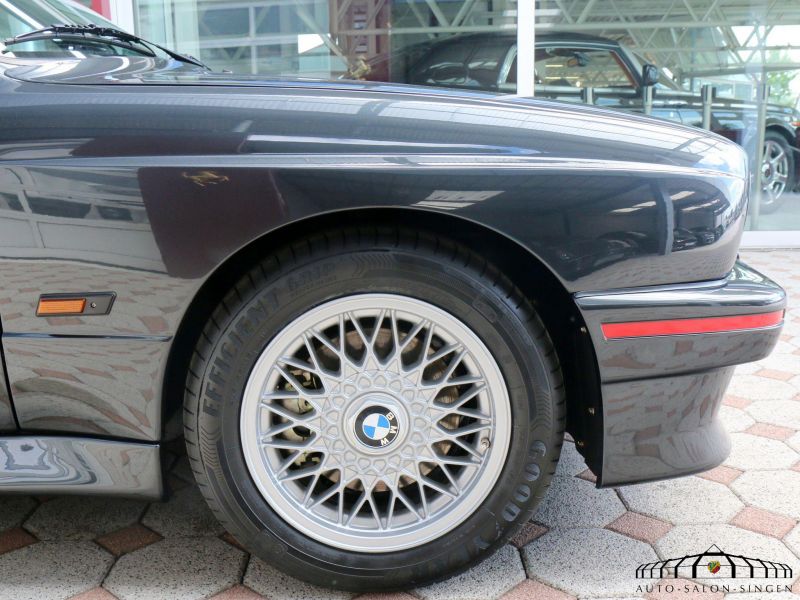 BMW M3 E30