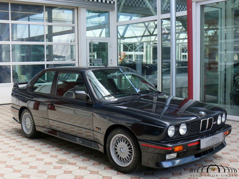 BMW M3 E30
