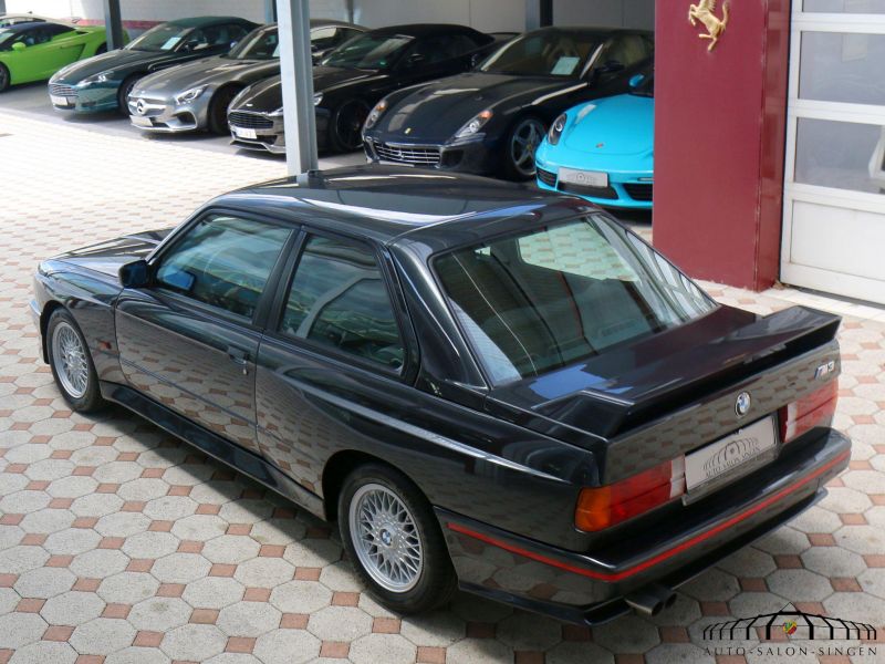 BMW M3 E30