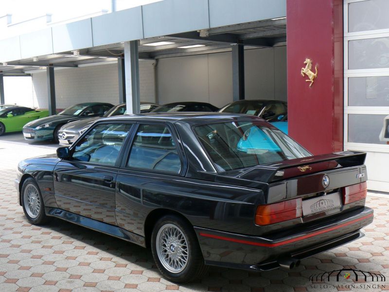 BMW M3 E30
