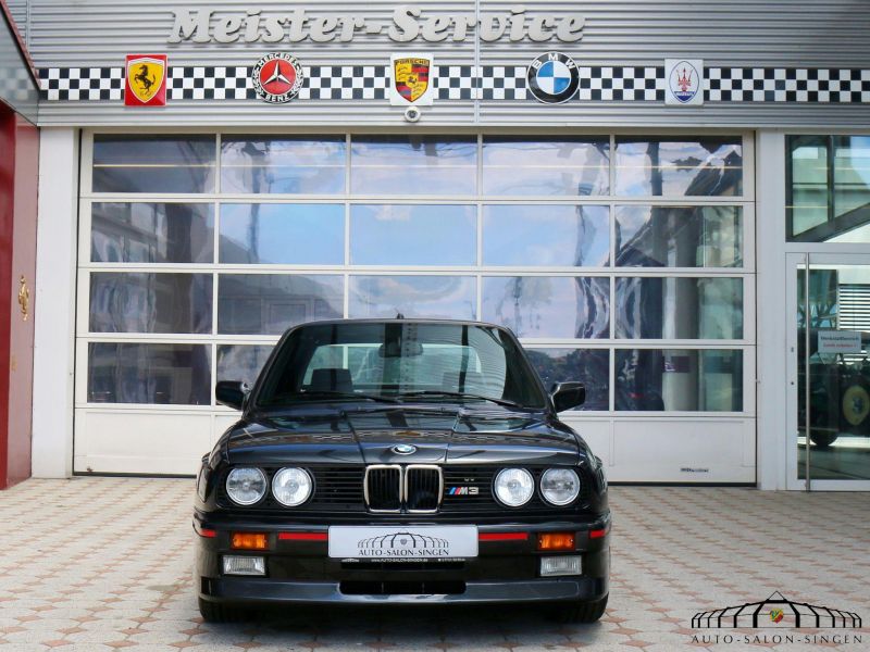 BMW M3 E30