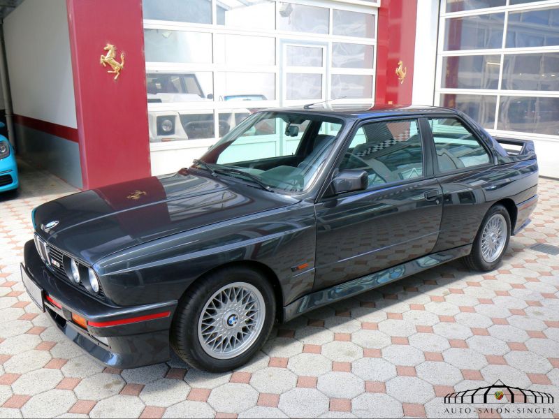 BMW M3 E30