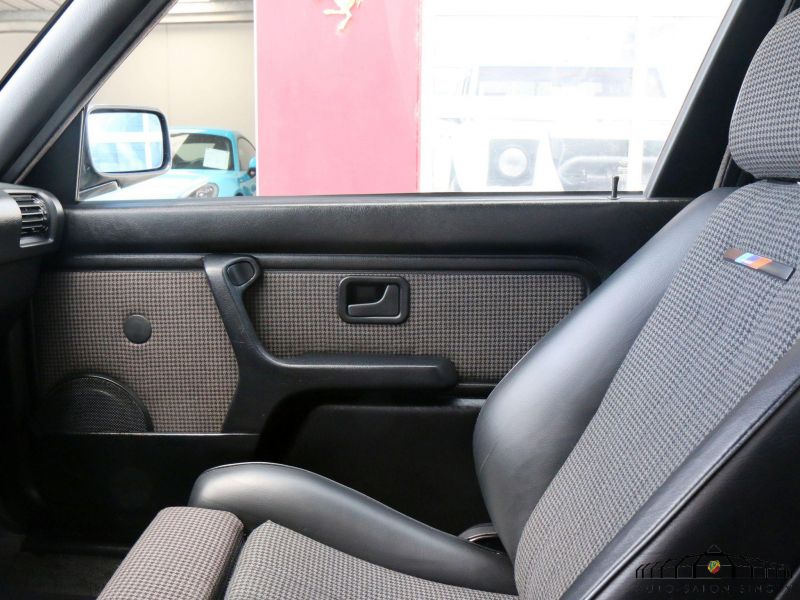 BMW M3 E30