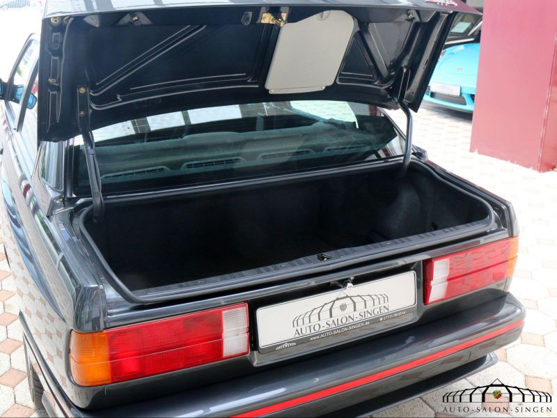 BMW M3 E30