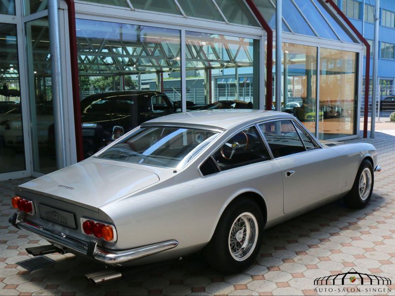 Ferrari 365 GT 2+2