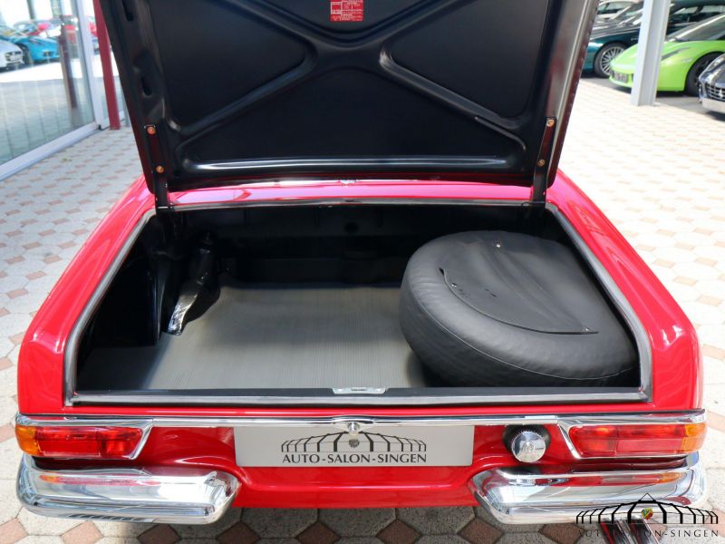 Mercedes-Benz 230 SL Pagode  