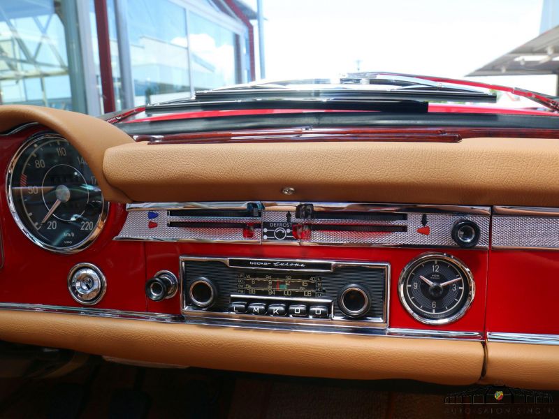 Mercedes-Benz 230 SL Pagode  
