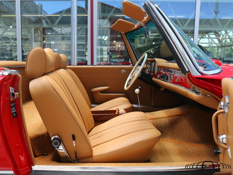 Mercedes-Benz 230 SL Pagode  