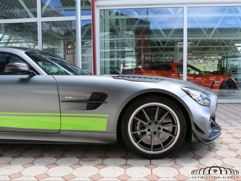 Mercedes-Benz AMG GT R Pro