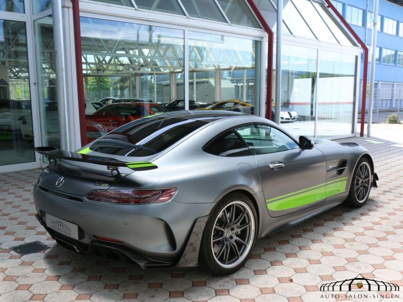 Mercedes-Benz AMG GT R Pro