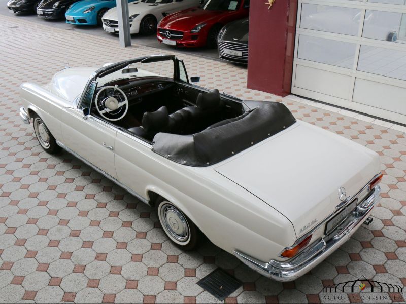 Mercedes-Benz 280 SE Cabrio