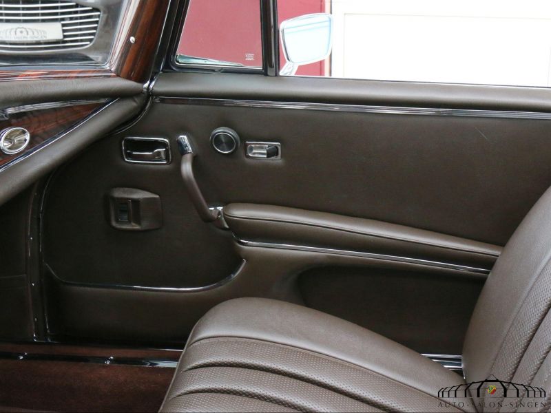 Mercedes-Benz 280 SE Cabrio