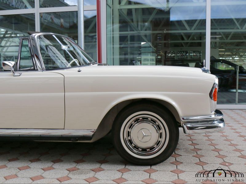 Mercedes-Benz 280 SE Cabrio