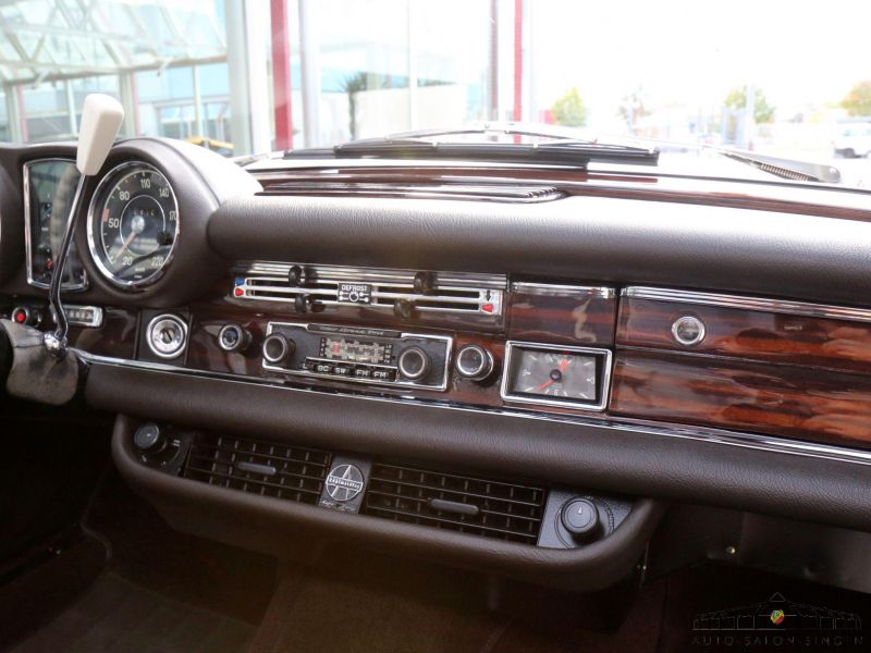 Mercedes-Benz 280 SE Cabrio