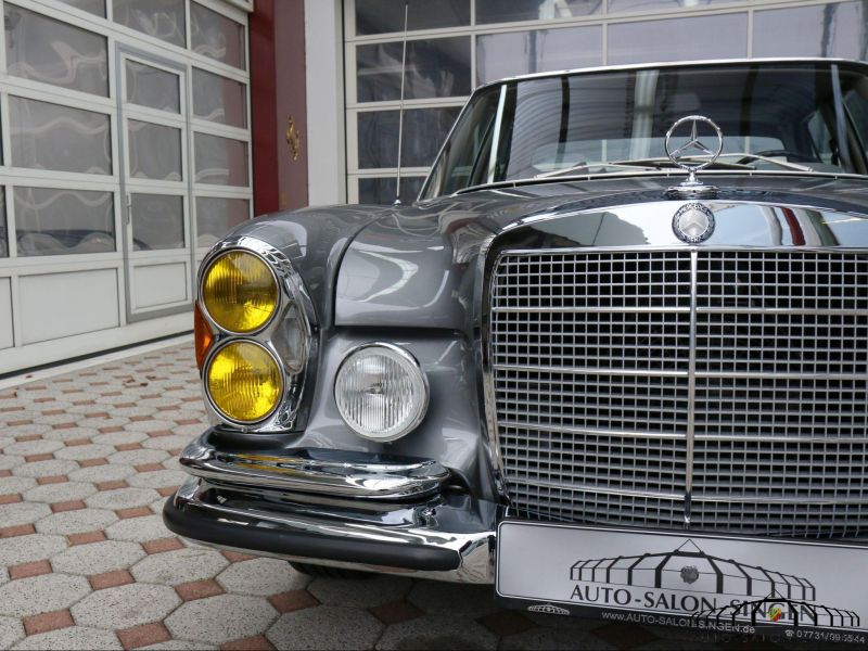 Mercedes-Benz 300 SEL 6.3