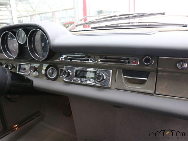 Mercedes-Benz 300 SEL 6.3