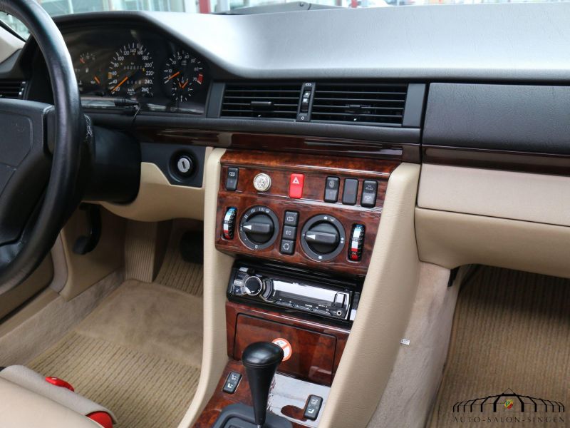 Mercedes-Benz E 320 Cabrio