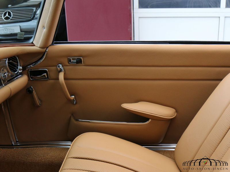 Mercedes-Benz 280 SL Pagode 