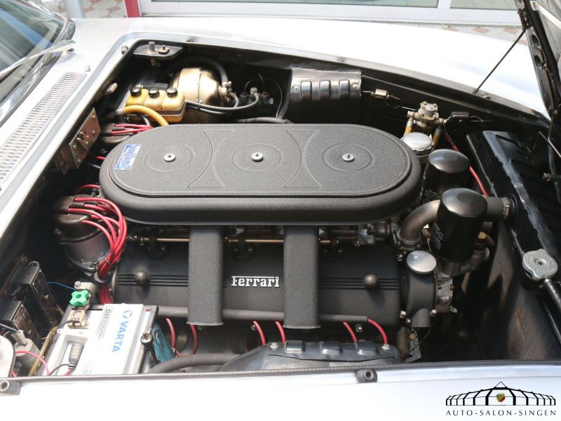 Ferrari 330 GT 2+2 Serie 2