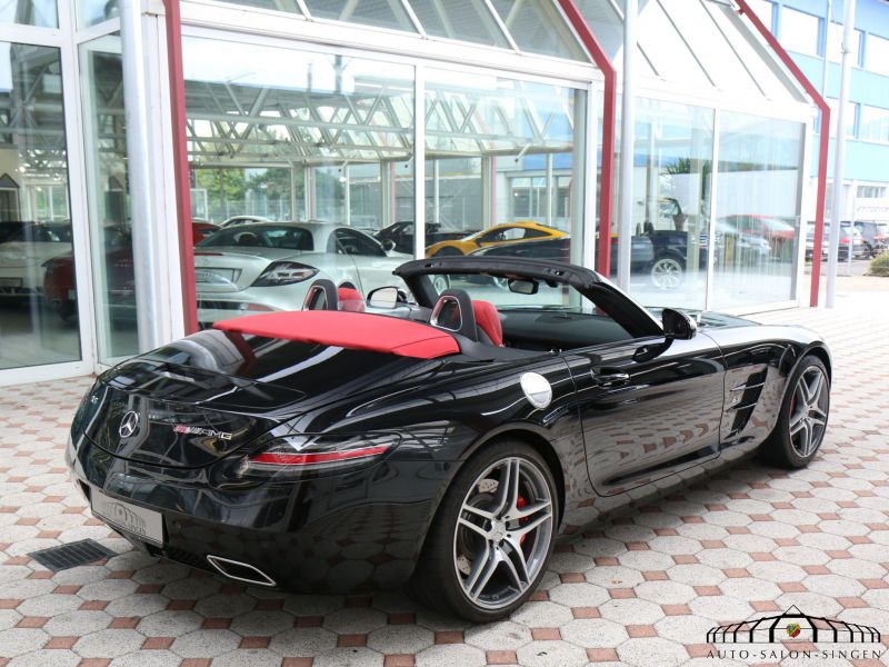 Mercedes-Benz SLS AMG GT Roadster