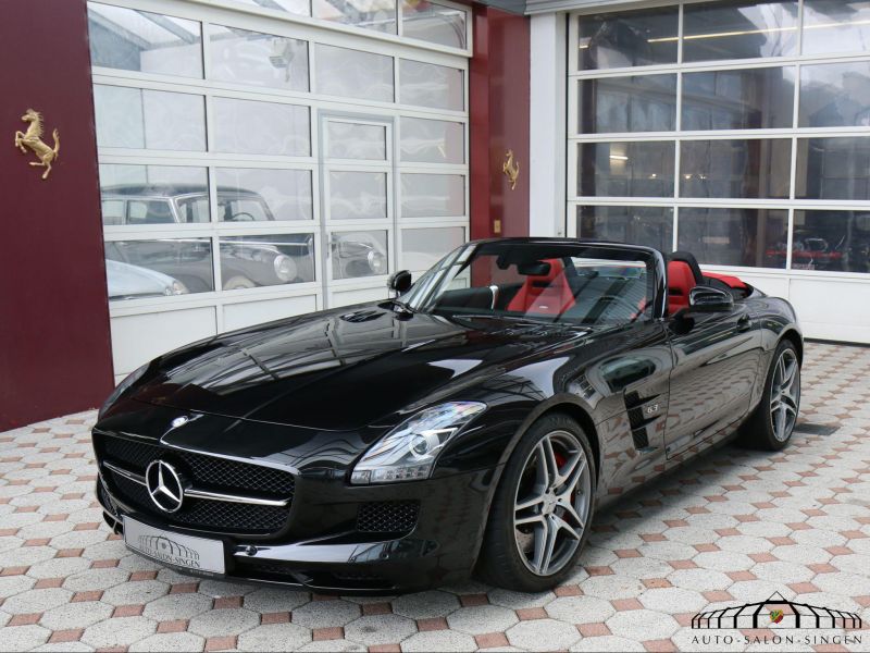 Mercedes-Benz SLS AMG GT Roadster
