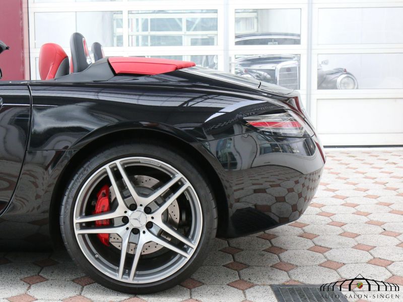 Mercedes-Benz SLS AMG GT Roadster