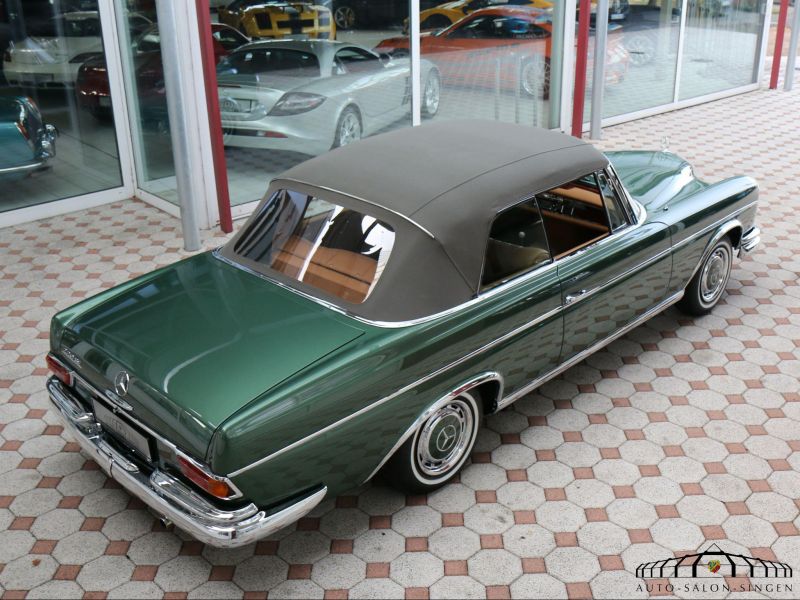 Mercedes-Benz 220 SE b Cabrio