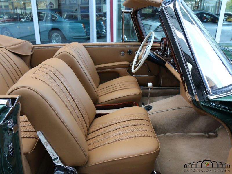 Mercedes-Benz 220 SE b Cabrio