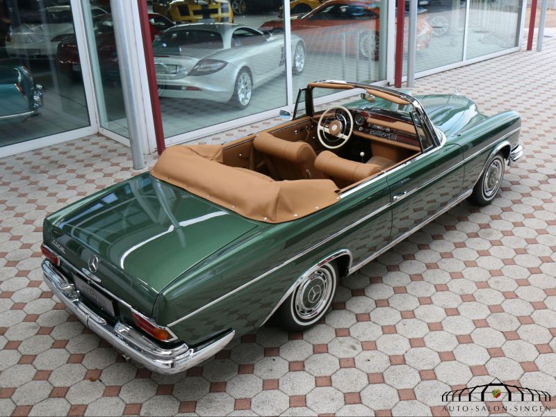 Mercedes-Benz 220 SE b Cabrio