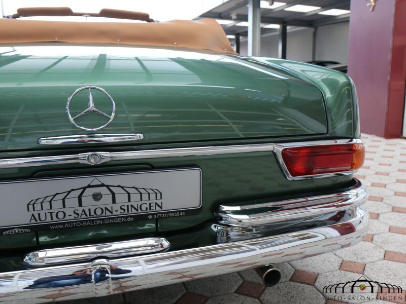 Mercedes-Benz 220 SE b Cabrio