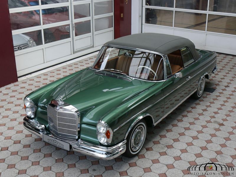 Mercedes-Benz 220 SE b Cabrio
