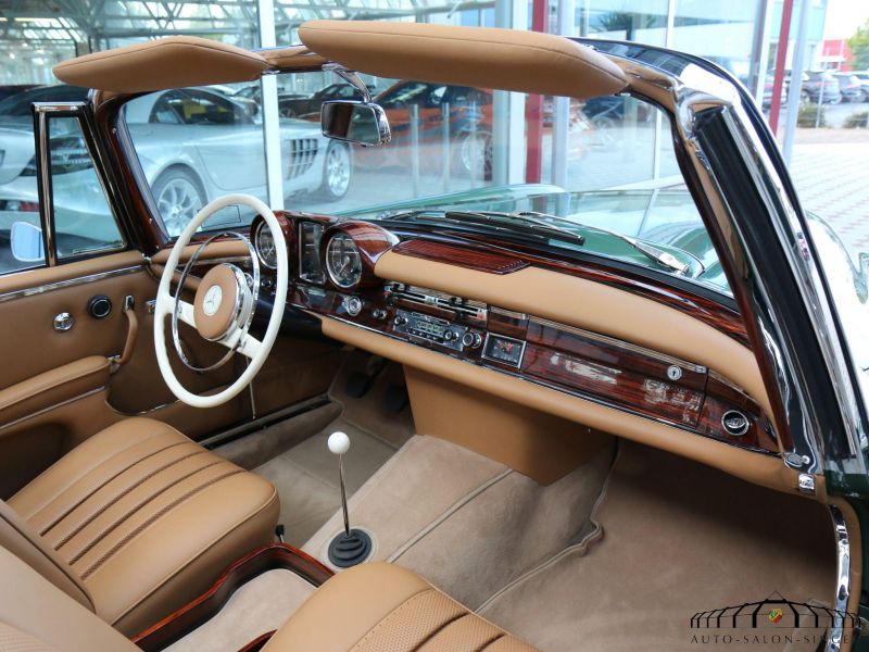 Mercedes-Benz 220 SE b Cabrio