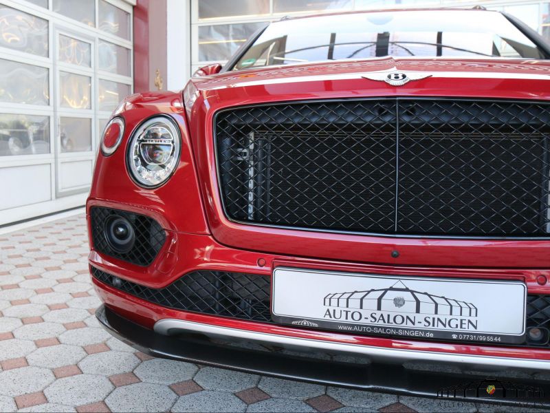 Bentley Bentayga V8