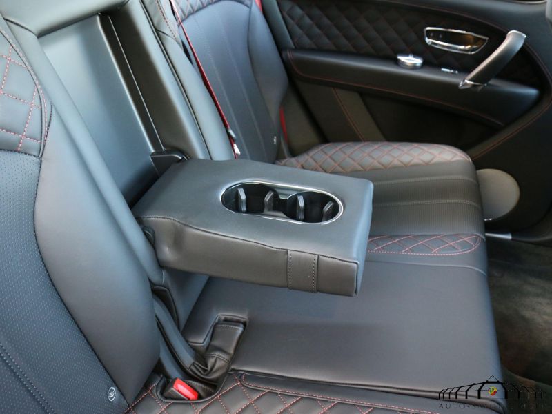 Bentley Bentayga V8