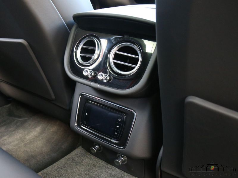 Bentley Bentayga V8