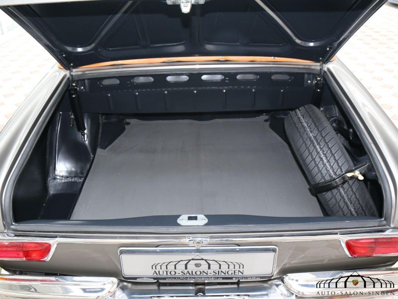 Mercedes-Benz 220 SE b Cabrio